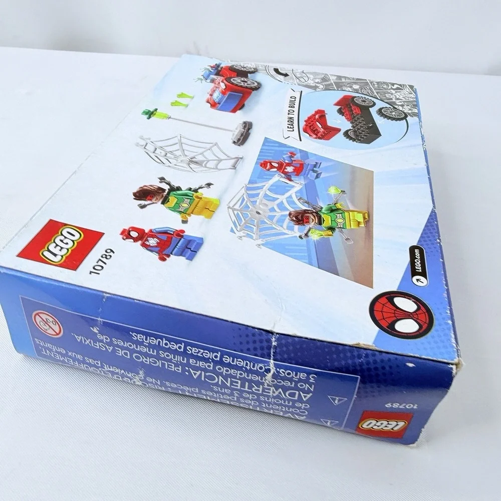 LEGO Spider-Man: Spider-Man's Car and Doc Ock (10789) New Damaged Box - Picture 3 of 4